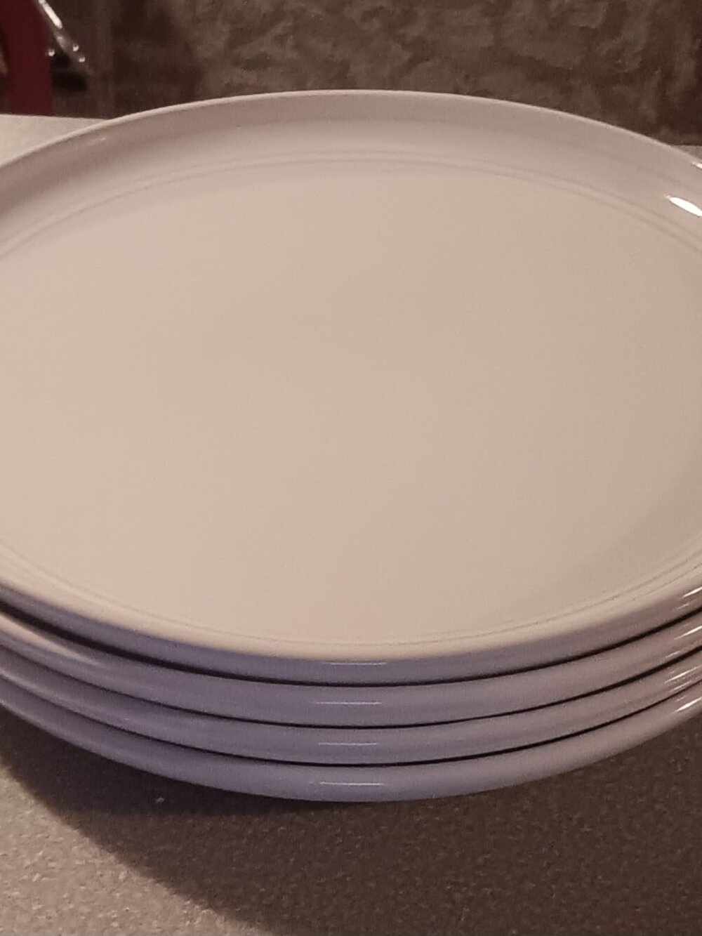 Used dinner plates